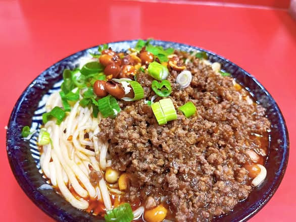 DRY MINCED PORK RICE NOODLE 杂酱干拌粉